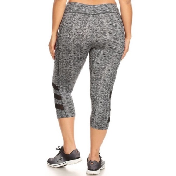 Plus size Capri w/ mesh and pockets - Picture 3 of 4